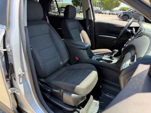 Used 2021 Chevrolet Equinox LT AWD/4WD image 36