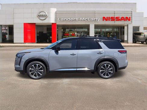 New 2026 Nissan Pathfinder Platinum FWD image 6