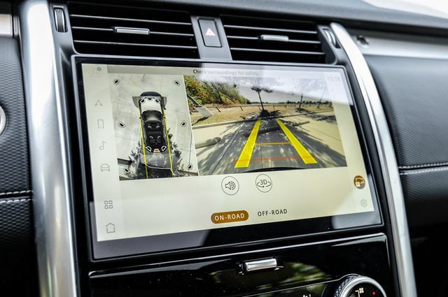 New 2026 Land Rover Discovery Limited Edition AWD/4WD image 28