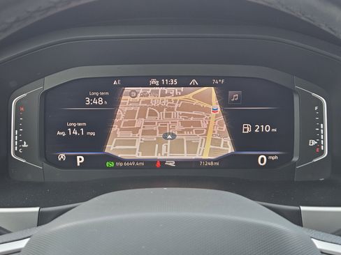 Used 2022 Volkswagen Atlas Cross Sport SEL R-Line image 18