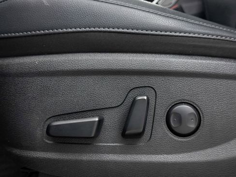 Used 2024 Kia Telluride EX w/ EX Captain's Chair Package image 28