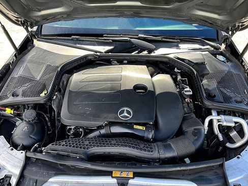 Used 2019 Mercedes-Benz C 300 Sedan image 11
