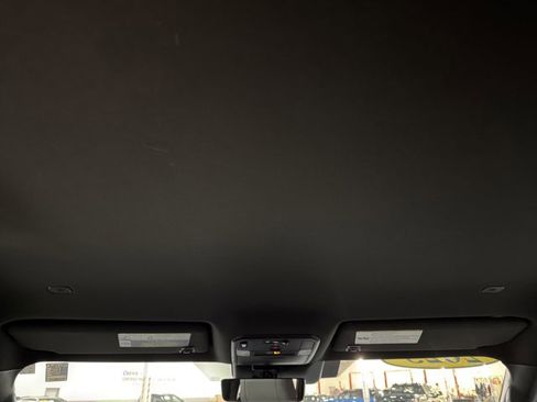 Used 2025 Toyota Tundra Limited AWD/4WD image 26