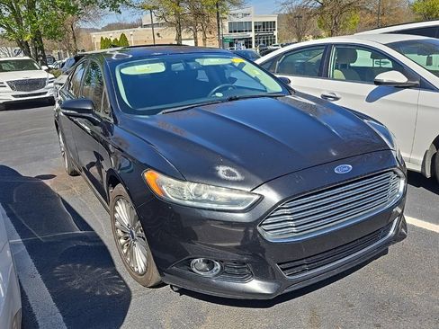 Used 2014 Ford Fusion Titanium image 2