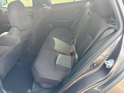 Used 2022 Toyota Prius L Eco image 25