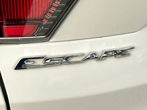 Used 2017 Ford Escape S FWD image 8