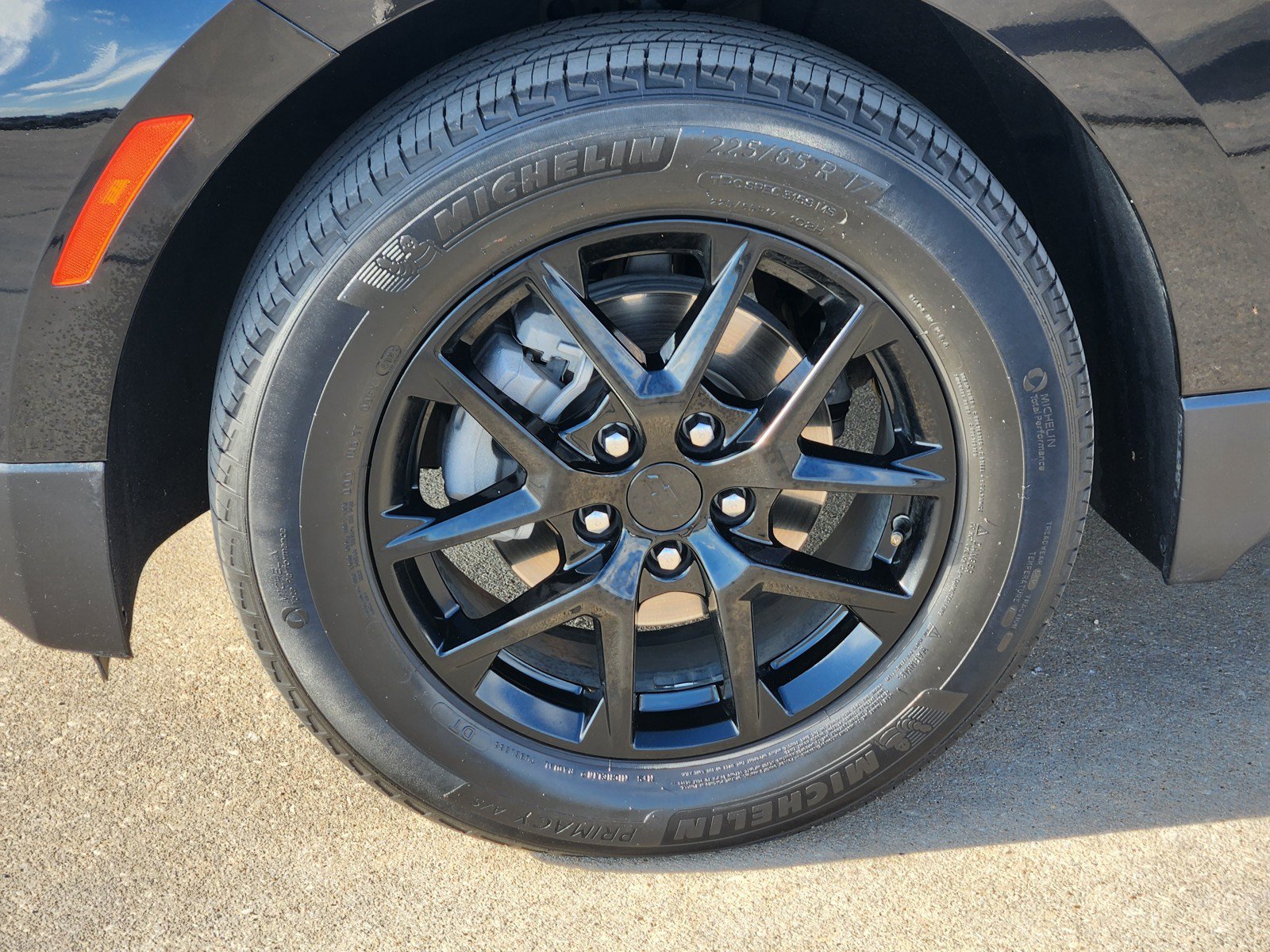 Used 2024 Chevrolet Equinox LT FWD image 29