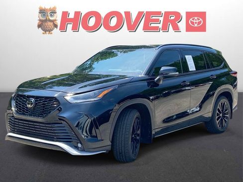 Used 2024 Toyota Highlander XSE FWD image 5