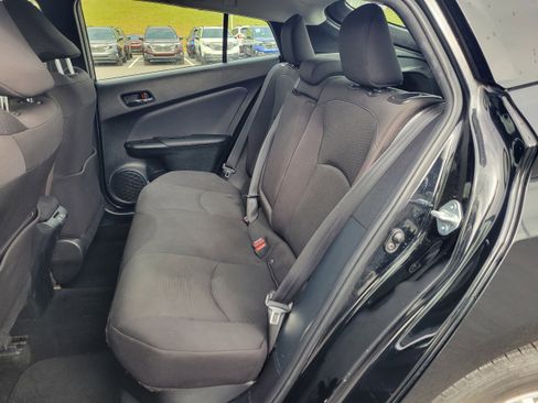 Used 2022 Toyota Prius L Eco image 28