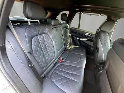 Used 2024 BMW X5 xDrive40i AWD/4WD image 24