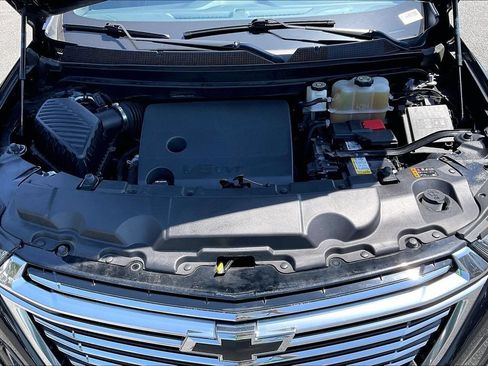 Used 2022 Chevrolet Traverse Premier w/ LPO, Floor Liner Package FWD image 10