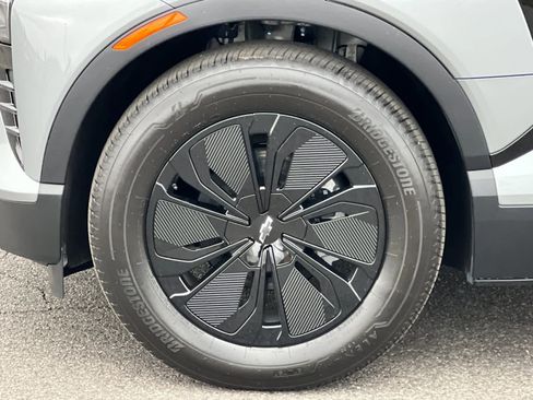 New 2026 Chevrolet Blazer EV LT image 23