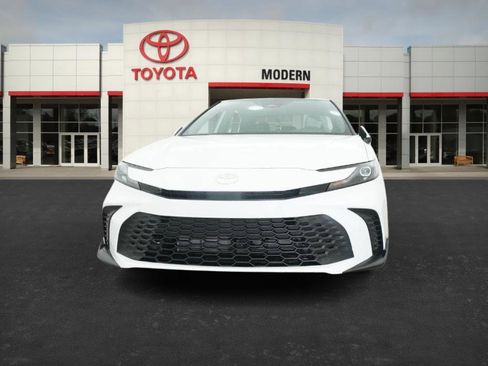 New 2026 Toyota Camry SE image 2