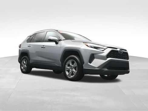 Used 2024 Toyota RAV4 XLE FWD image 28