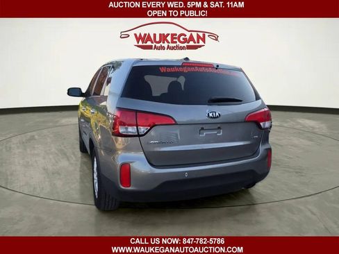 Used 2015 Kia Sorento LX FWD image 4