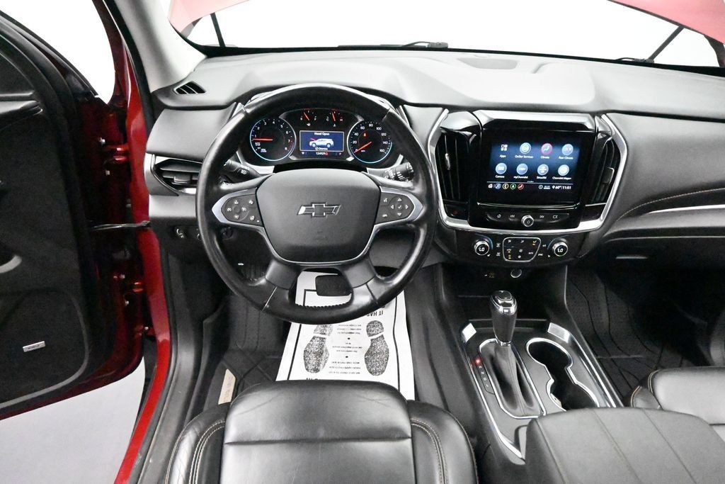 Used 2020 Chevrolet Traverse RS w/ LPO, Floor Liner Package AWD/4WD image 30