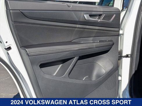New 2024 Volkswagen Atlas Cross Sport SEL R-Line AWD/4WD image 17