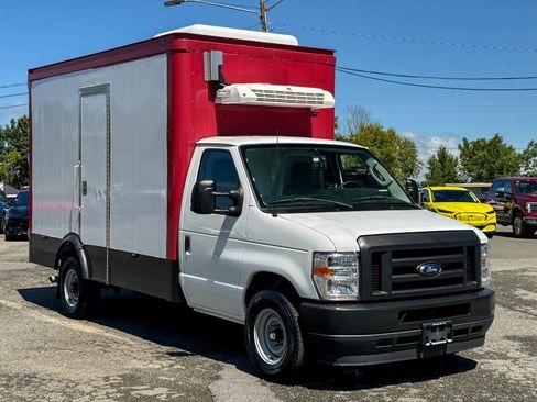 Used 2024 Ford E-350 and Econoline 350 Super Duty w/ Power Windows & Locks Group RWD image 1