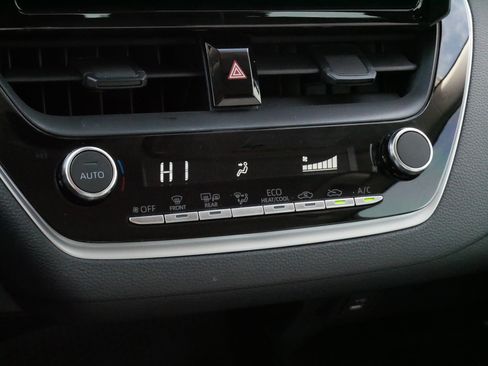 Certified 2025 Toyota Corolla LE w/ Convenience Package image 23