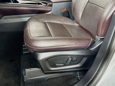 Used 2025 Ford Explorer Platinum w/ LUX Leather Package AWD/4WD image 23