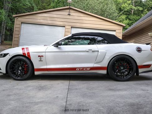 Used 2017 Ford Mustang GT Premium w/ Equipment Group 401A RWD image 15