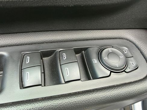 Used 2023 GMC Terrain AT4 AWD/4WD image 27