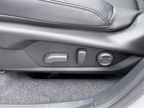New 2025 Subaru Forester Limited image 23