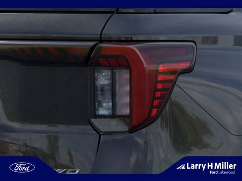 New 2026 Ford Explorer Active w/ Active Comfort Package image 21
