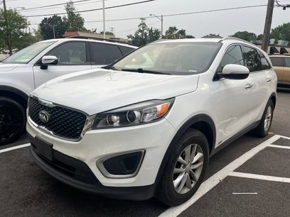 Used 2017 Kia Sorento AWD w/ LX Convenience Package