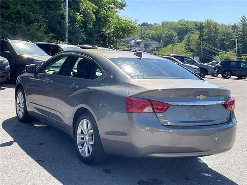 Used 2019 Chevrolet Impala LT w/ LT Convenience Package FWD image 3