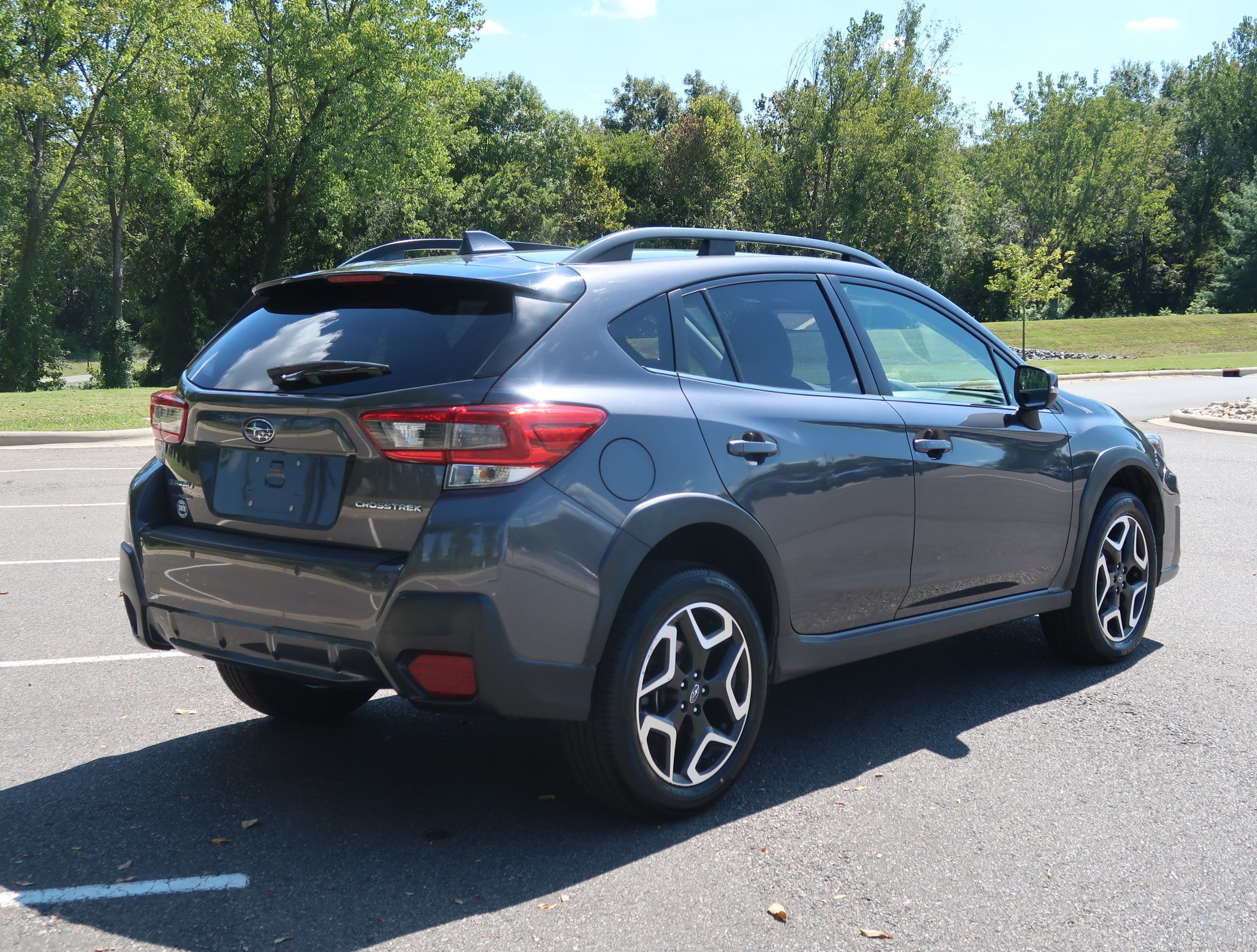 Used 2020 Subaru Crosstrek 2.0i Limited w/ Moonroof Package w/Navigation AWD/4WD image 8