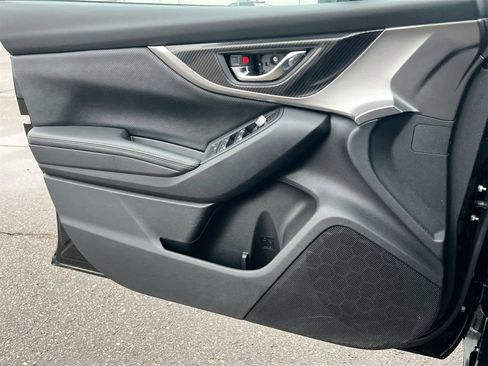 Used 2017 Subaru Impreza 2.0i Limited image 30