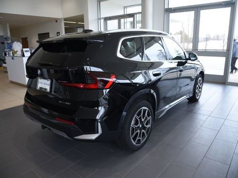 Used 2026 BMW X1 xDrive28i w/ Technology Package image 3
