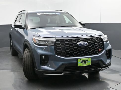 New 2025 Ford Explorer ST w/ Sun And Sound Package image 9