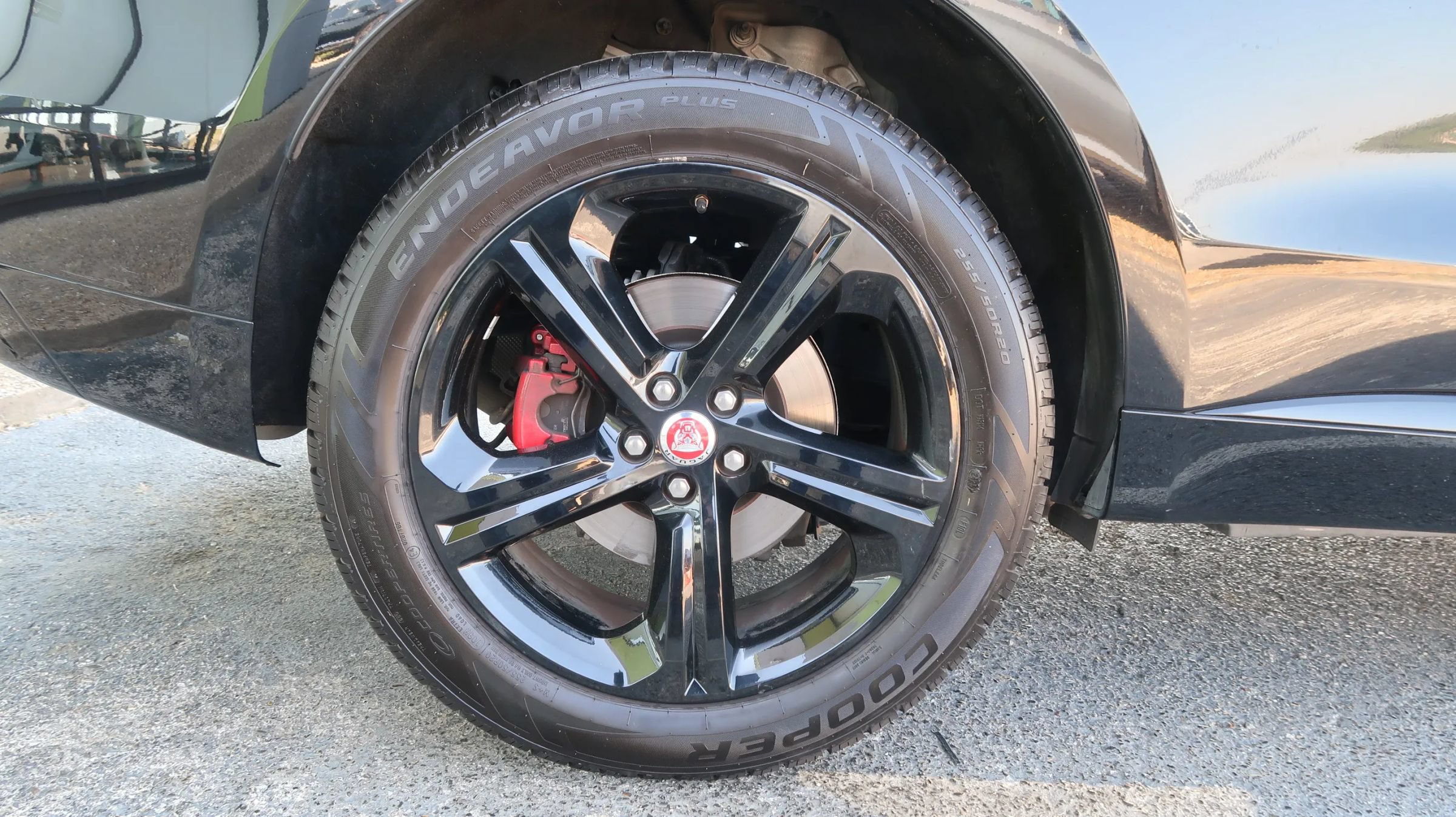 Used 2019 Jaguar F-PACE S AWD/4WD image 54