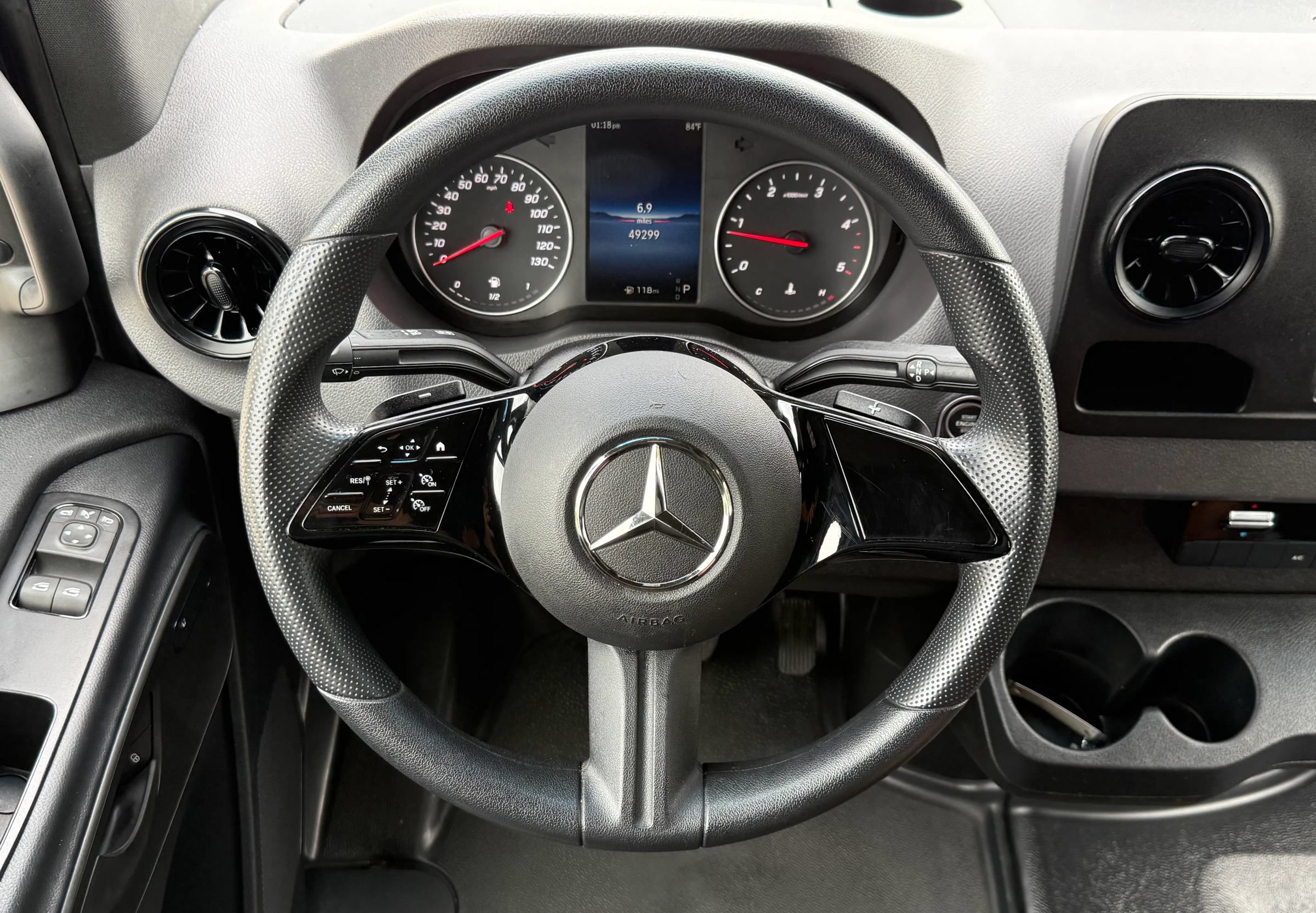 Used 2025 Mercedes-Benz Sprinter 2500 image 11