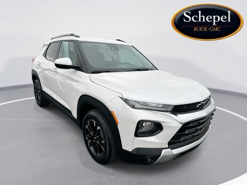 Certified 2021 Chevrolet TrailBlazer LT w/ Convenience Package FWD image 1