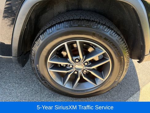 Certified 2017 Jeep Grand Cherokee Limited AWD/4WD image 14
