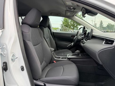Certified 2026 Toyota Corolla Cross LE FWD image 18