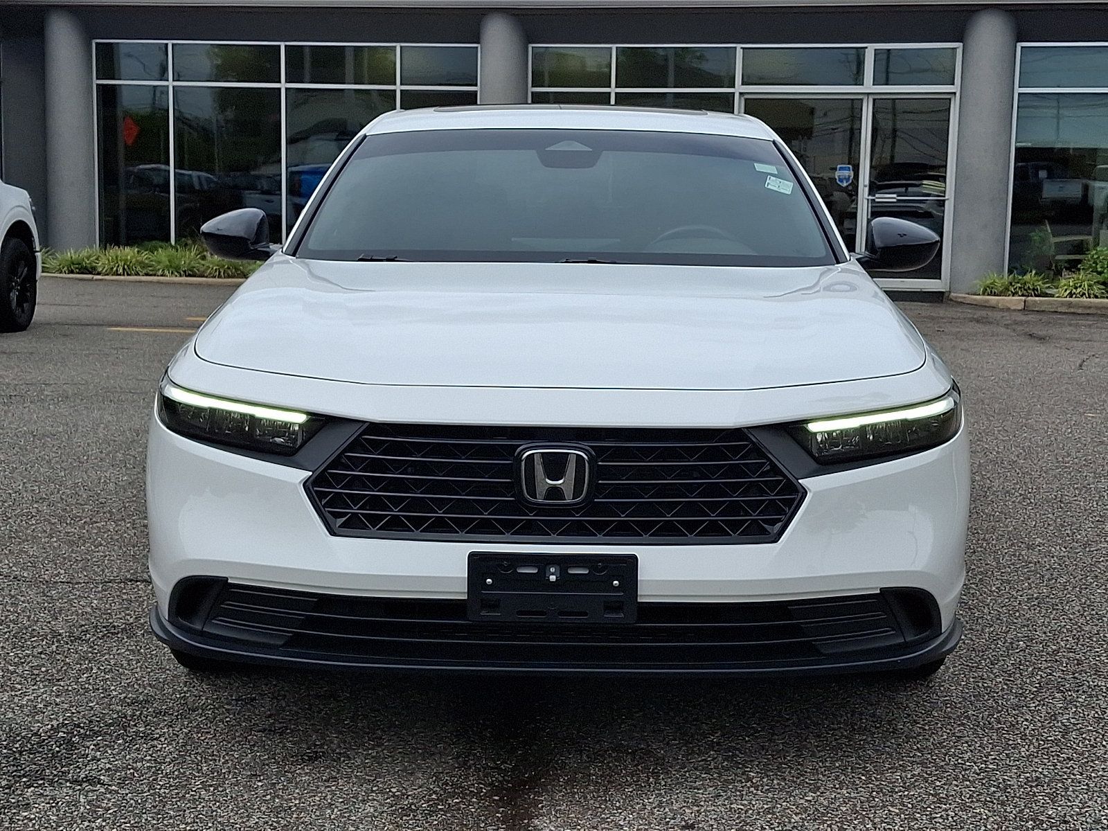 Used 2025 Honda Accord Sport image 3