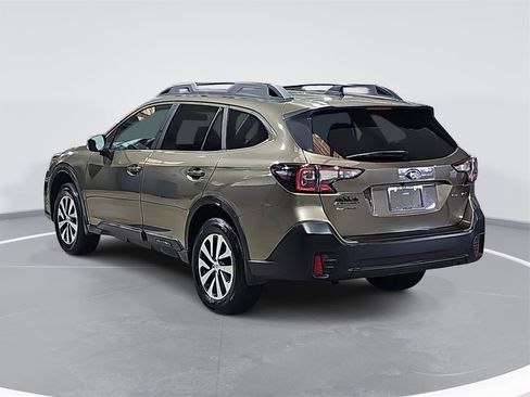 Used 2021 Subaru Outback Premium image 7