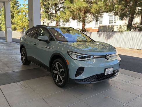 Certified 2023 Volkswagen ID.4 Pro S AWD/4WD image 7