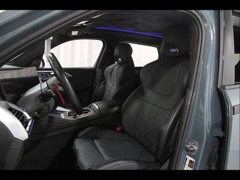 Certified 2023 BMW XM AWD/4WD image 6