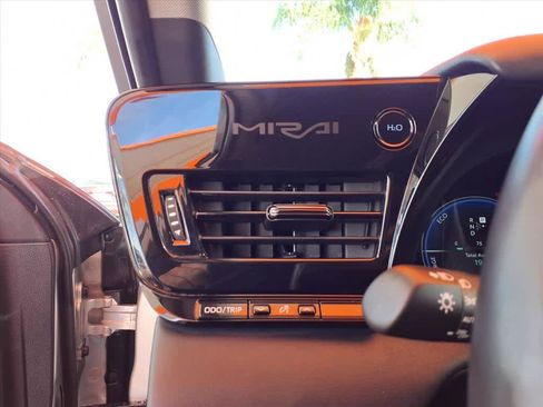 Certified 2024 Toyota Mirai XLE image 24