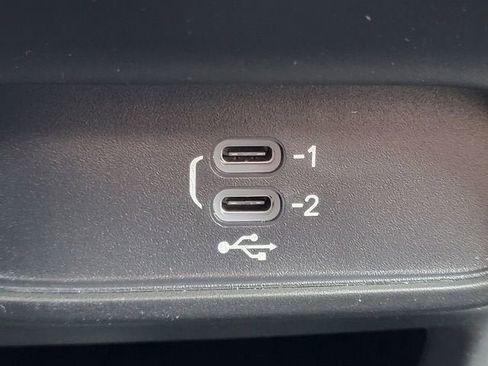 New 2026 Chrysler Pacifica Select AWD/4WD image 8