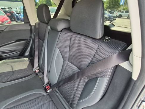 Used 2021 Subaru Forester Premium AWD/4WD image 31