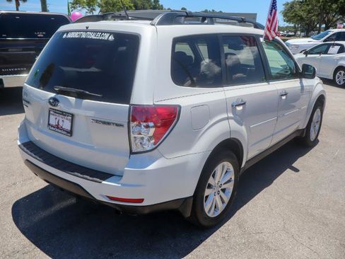 Used 2012 Subaru Forester 2.5X Premium w/ Popular Pkg 1 AWD/4WD image 6