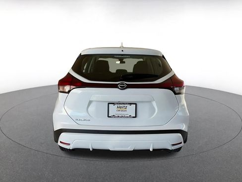 Used 2024 Nissan Kicks S image 12