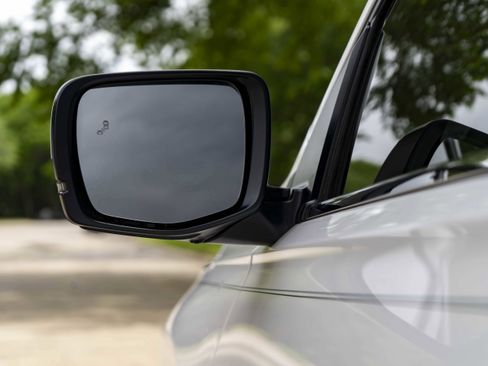 Used 2023 Honda Pilot EX-L image 12