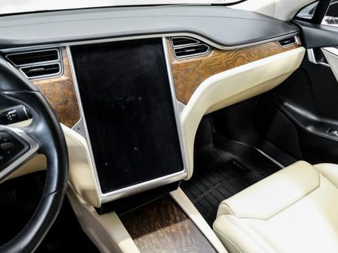 Used 2018 Tesla Model S 75D AWD/4WD image 29